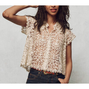 THE GREAT. Crochet Lace Short-Sleeve Top in Cream